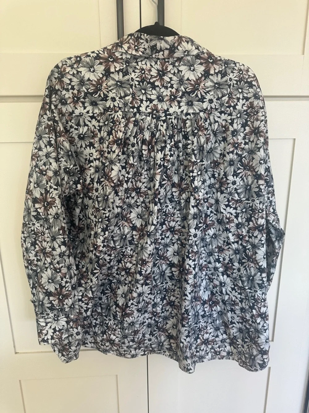 Banana Republic Safari & Travel Clothing Vintage Floral Button Up Shirt